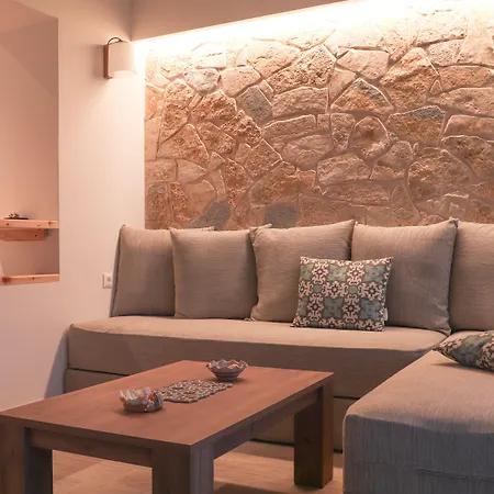 Ekati Mare Boutique & ホテル 4*