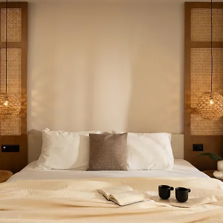 Ekati Maizonettes Hotell 4*