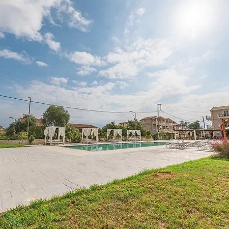 מלון Ekati Mare Boutique &