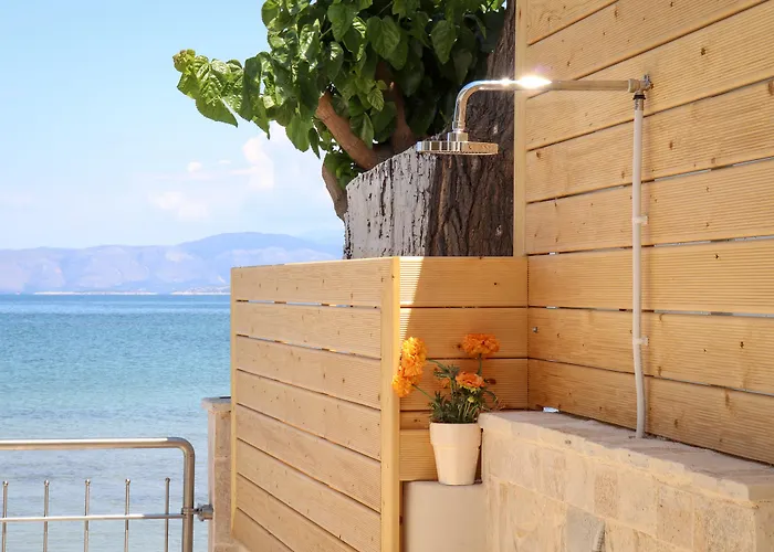 Ekati Mare Boutique & Hotel 4*