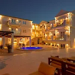 Ekati Mare Boutique & Otel 4*