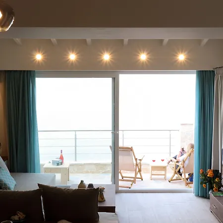 Hotel Ekati Maizonettes 4*