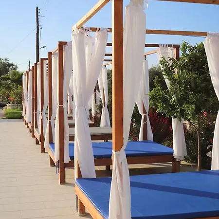 Ekati Maizonettes Hotel