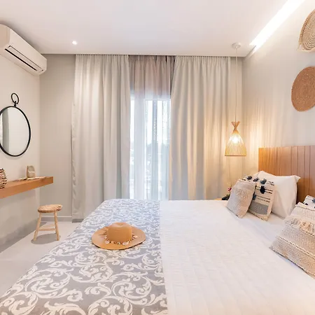 Hotel Ekati Maizonettes 4*