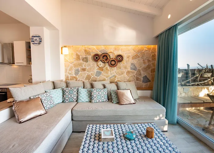 Hotell Ekati Maizonettes 4*